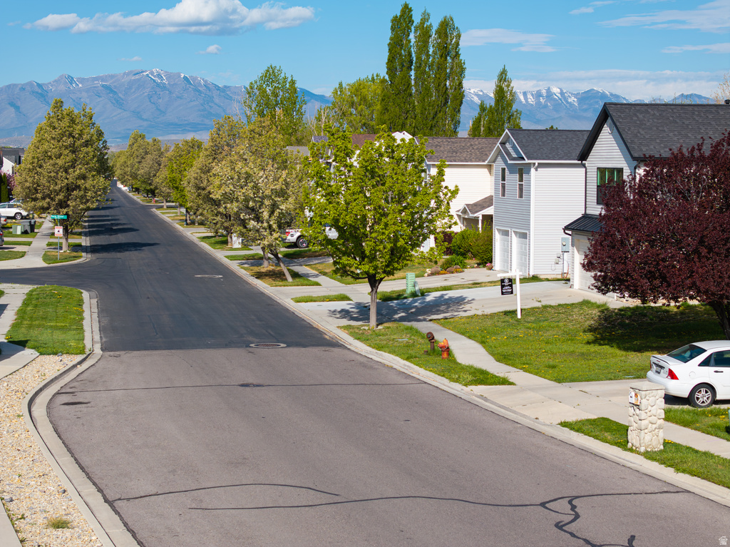 2303 E HAWTHORNE ST Lehi, UT 84043