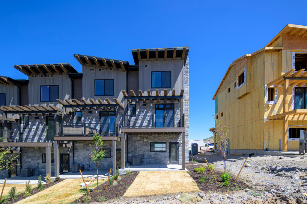 2071 W PINNACLE LN #H1 Heber City, UT 84032