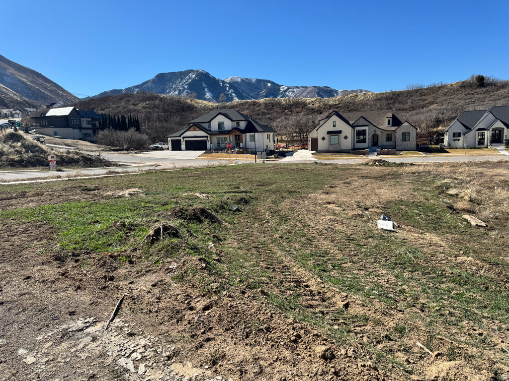 3583 S MAPLETON DR Mapleton, UT 84664