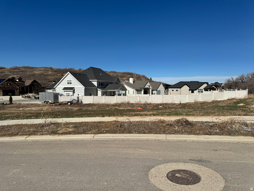 3583 S MAPLETON DR Mapleton, UT 84664