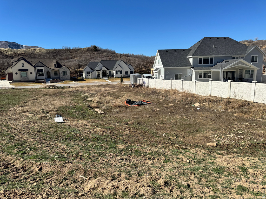 3583 S MAPLETON DR Mapleton, UT 84664