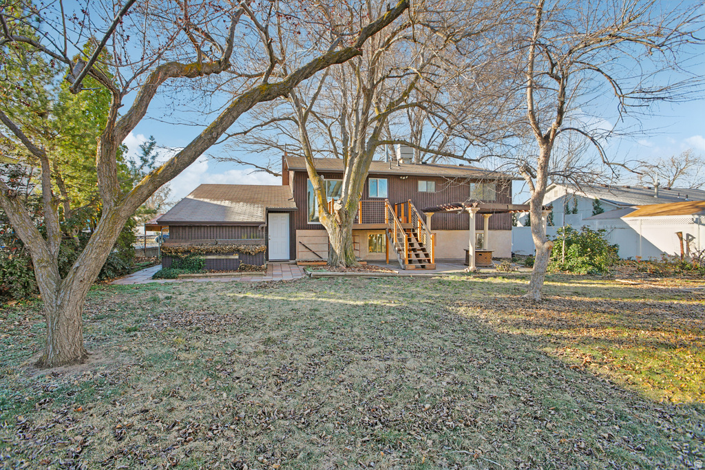 569 E ALOHA LN Sandy, UT 84070