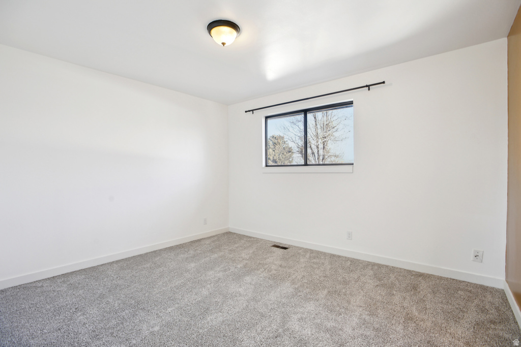 569 E ALOHA LN Sandy, UT 84070