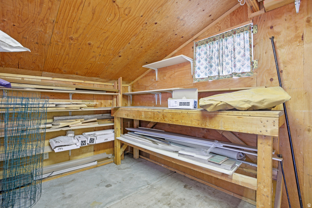 569 E ALOHA LN Sandy, UT 84070