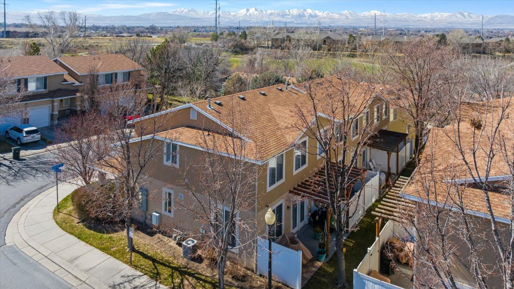 628 W CREEK BLUFF CV Sandy, UT 84070