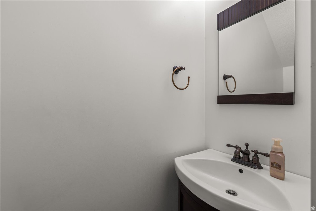 628 W CREEK BLUFF CV Sandy, UT 84070