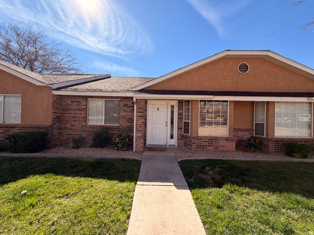 1050 E 1050 E 500 #8 St George, UT 84790