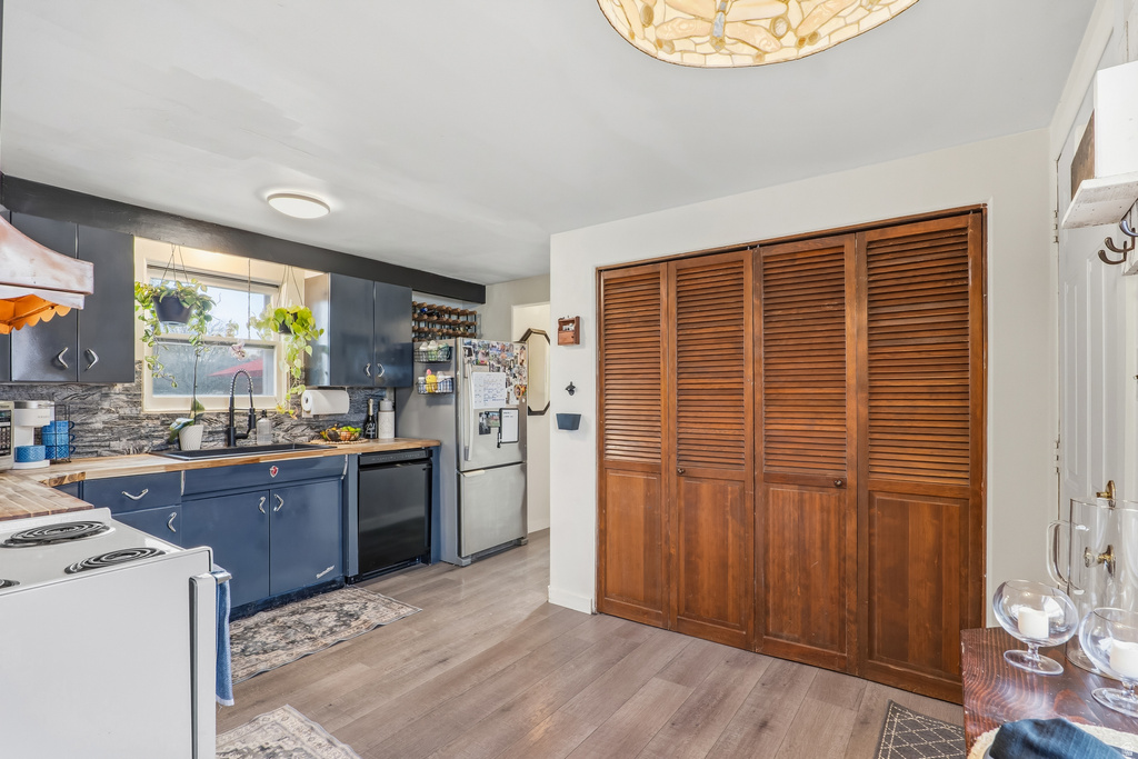 824 W DALTON AVE Salt Lake City, UT 84104