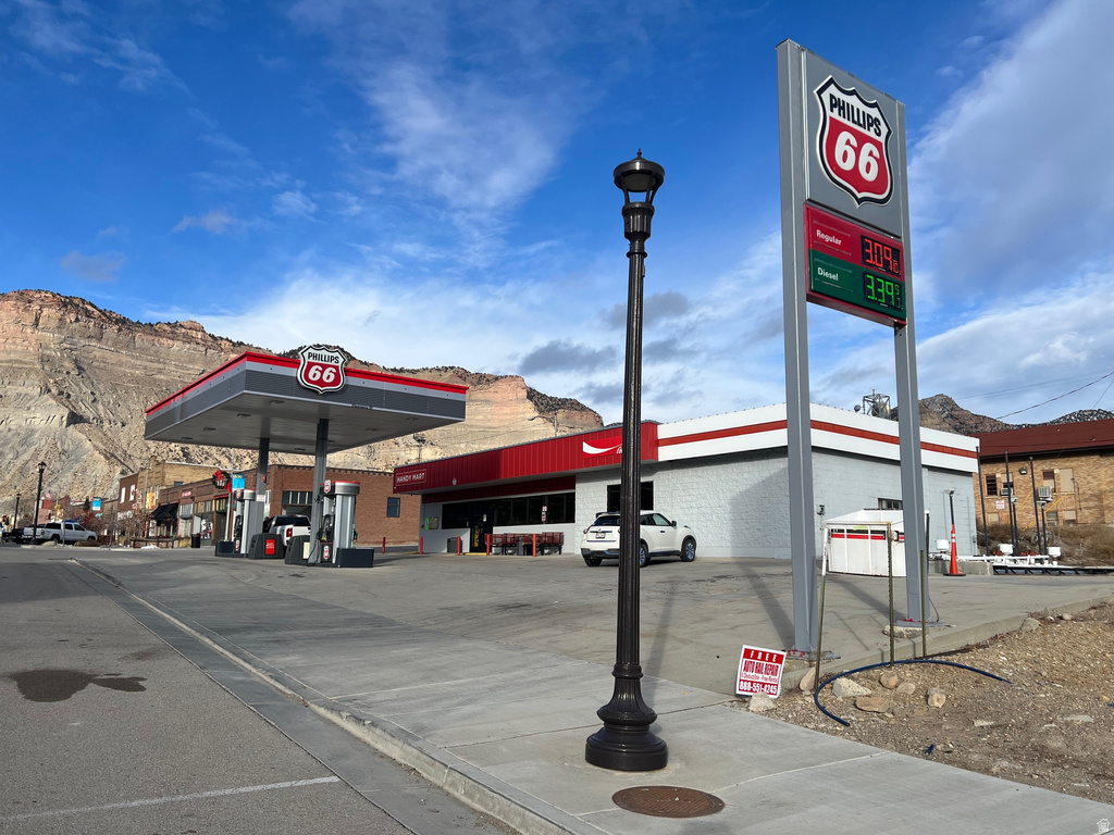 201 S MAIN STREET photo 2
