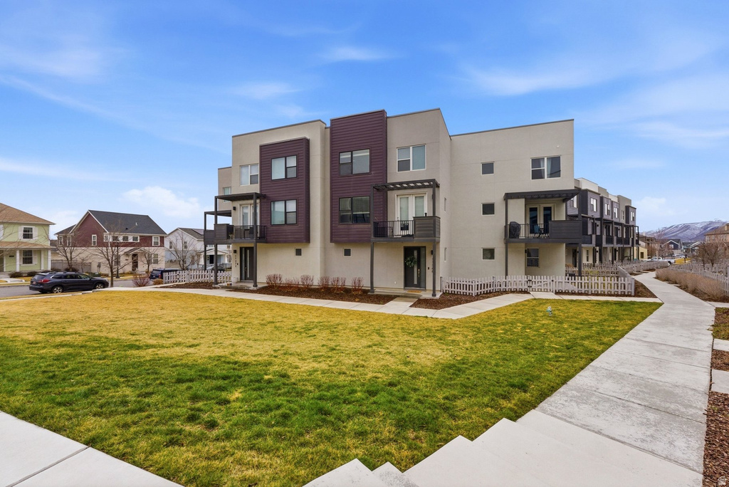 11358 S WILLOW WALK DR South Jordan, UT 84009