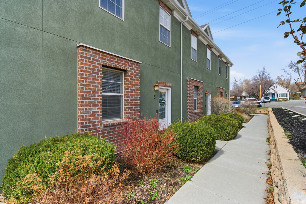 940 E 700 S #3 Salt Lake City, UT 84102