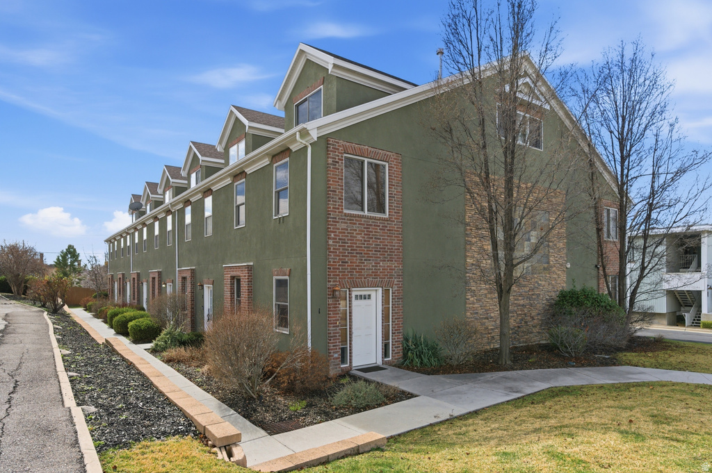 940 E 700 S #3 Salt Lake City, UT 84102