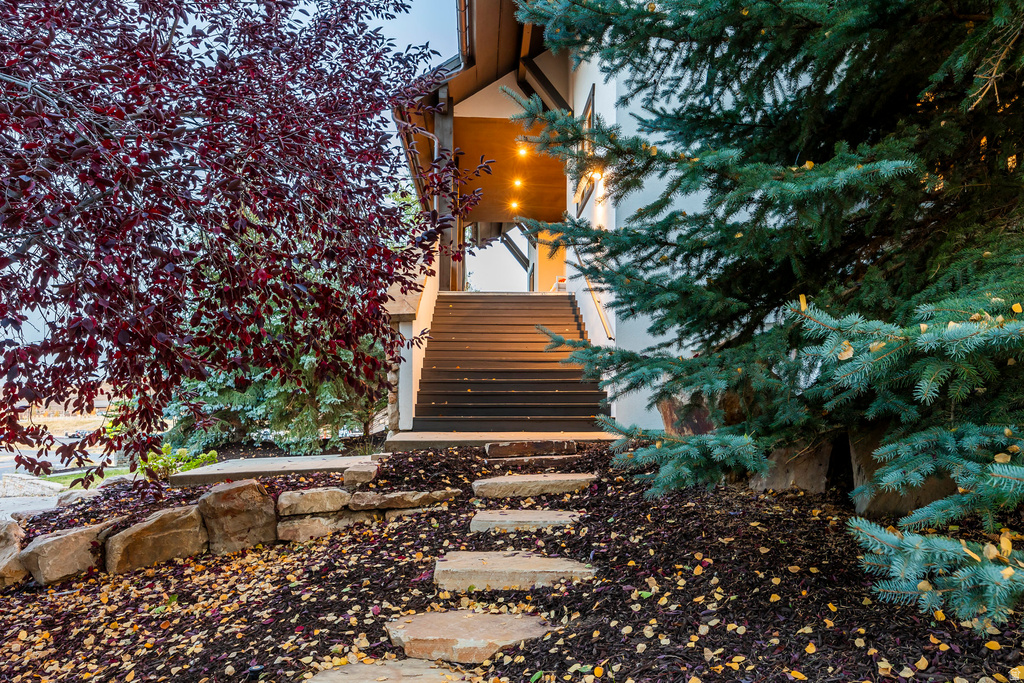 5785 TRAILSIDE DR Park City, UT 84098