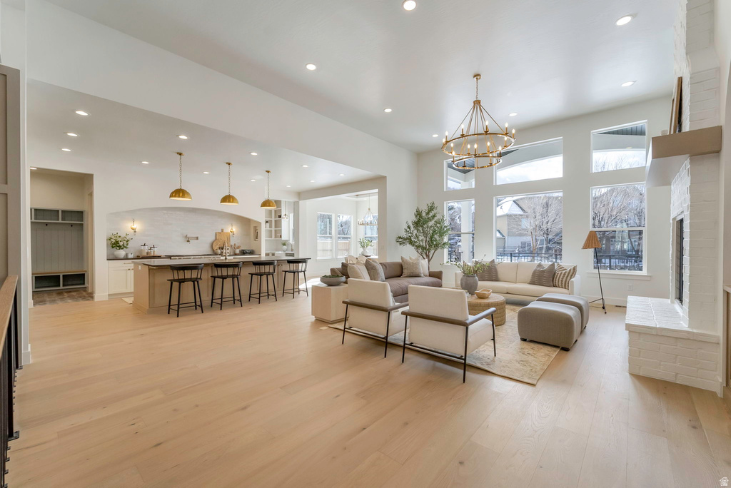 664 S WILDFLOWER CIR North Salt Lake, UT 84054