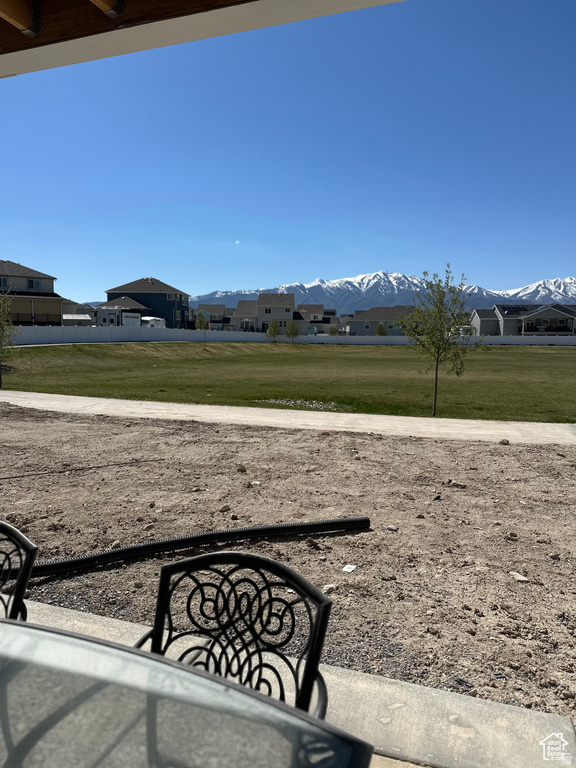 7927 N BRISTLECONE RD #204 Eagle Mountain, UT 84005