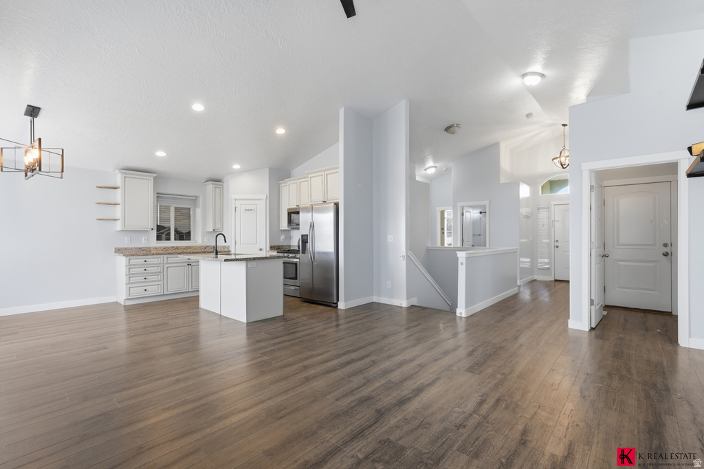 927 N PETRO DR Tooele, UT 84074