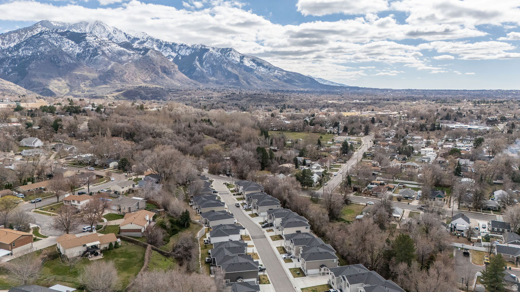 598 PLUM LN Ogden, UT 84404