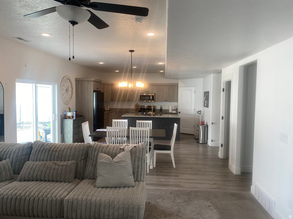 1007 S 4200 W West Point, UT 84015