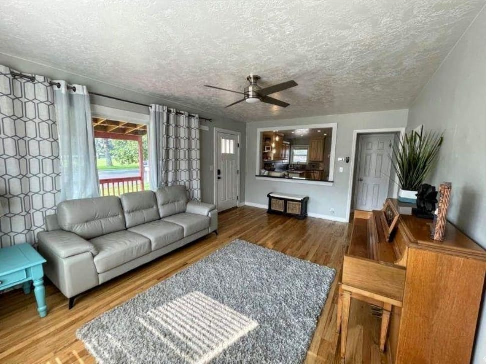 585 E 400 S River Heights, UT 84321