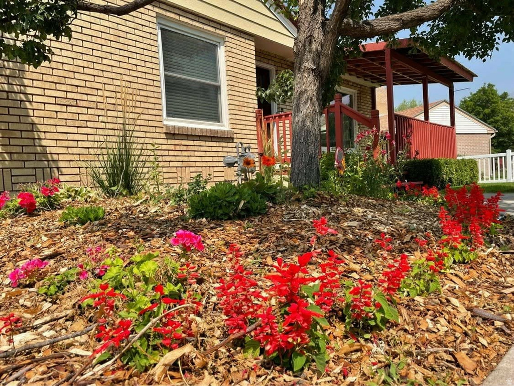 585 E 400 S River Heights, UT 84321