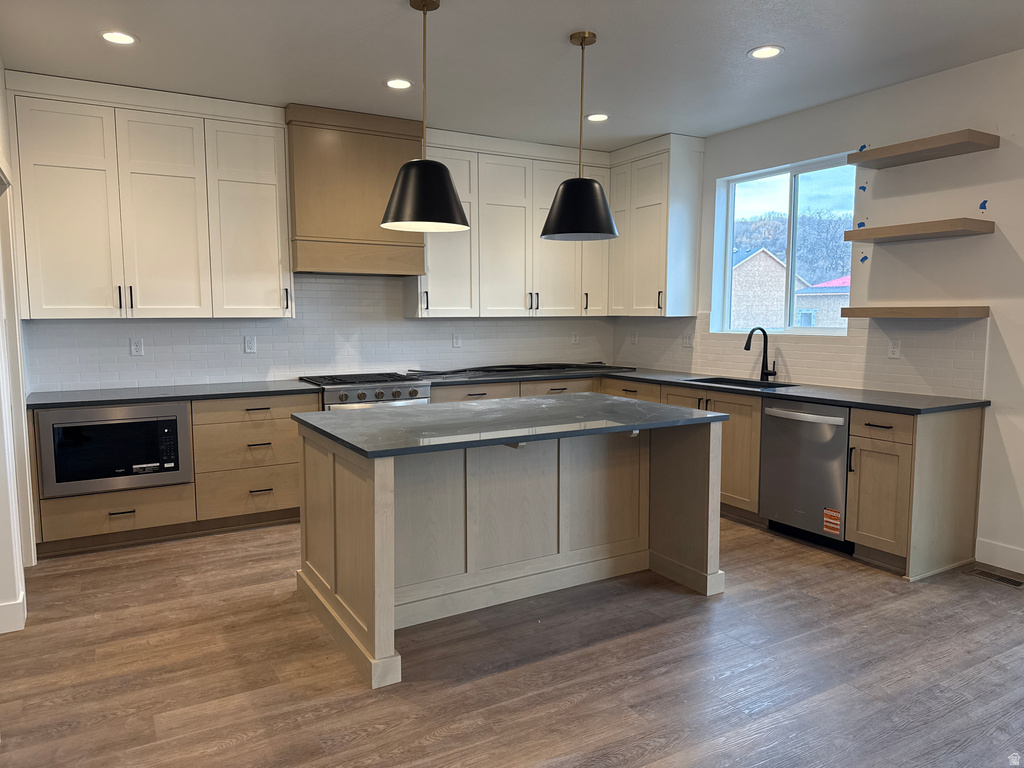 6379 S RAY DR #104 South Weber, UT 84405