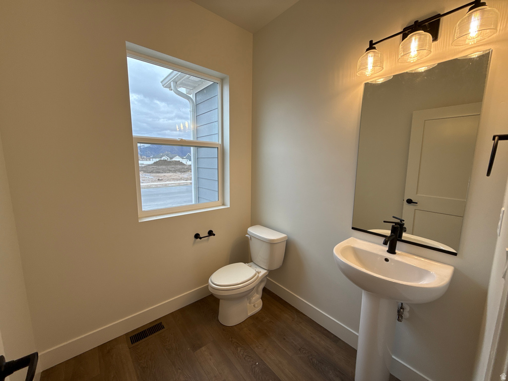 6379 S RAY DR #104 South Weber, UT 84405