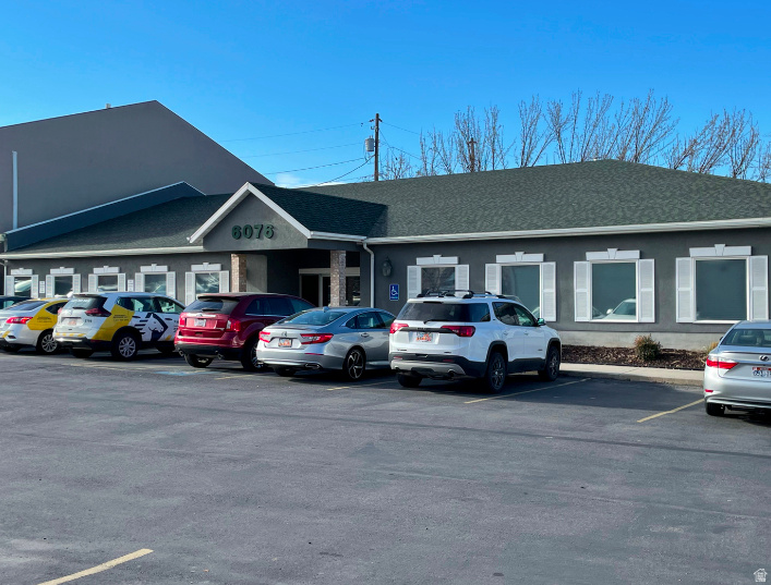 6076 S 900 E, Murray, UT 84121