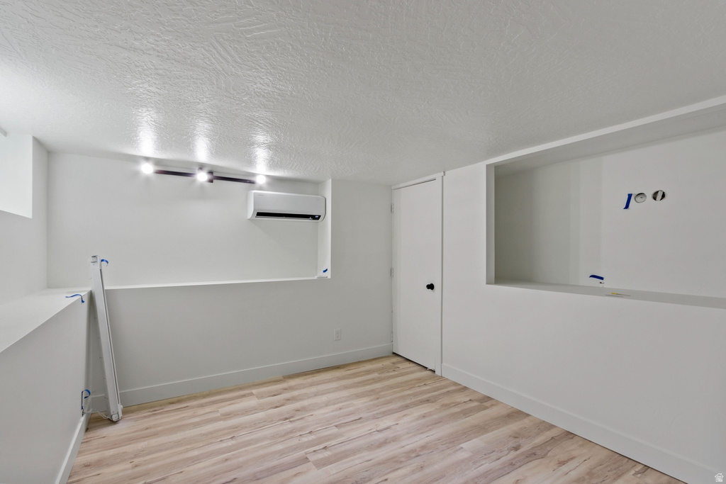 208 OGDEN CYN Ogden, UT 84401