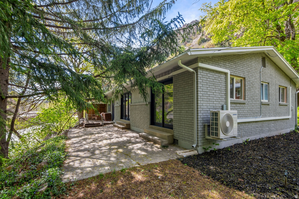 208 OGDEN CYN Ogden, UT 84401