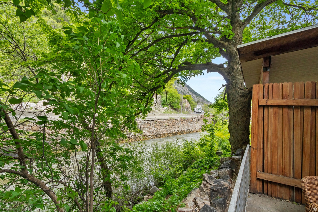 208 OGDEN CYN Ogden, UT 84401