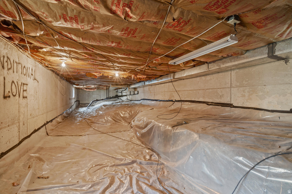 4253 S SPRING RD Ogden, UT 84403