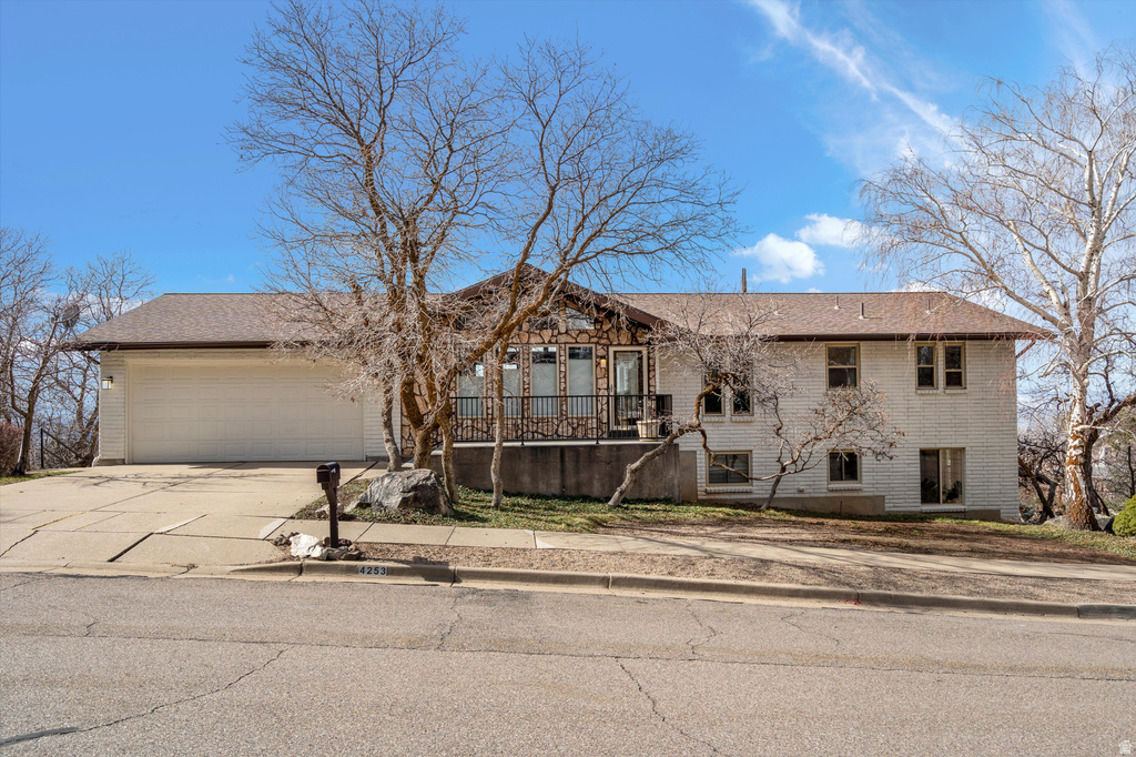 4253 S SPRING RD Ogden, UT 84403