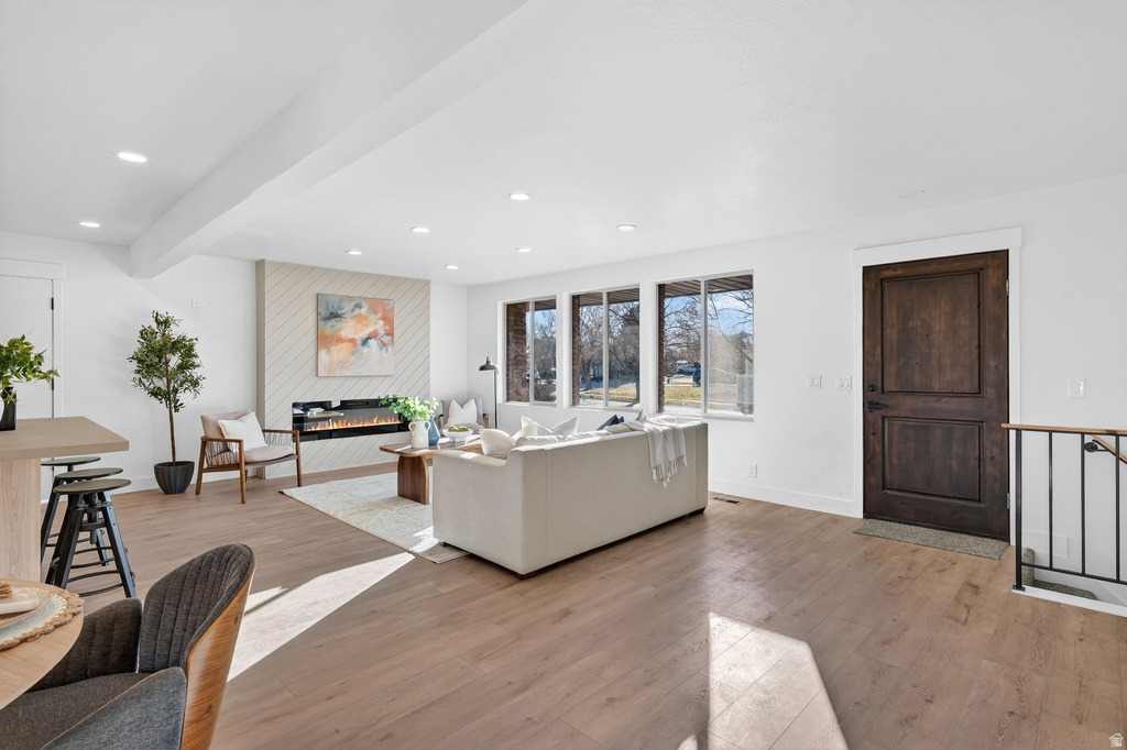 6869 S LARABROOK WAY West Jordan, UT 84084