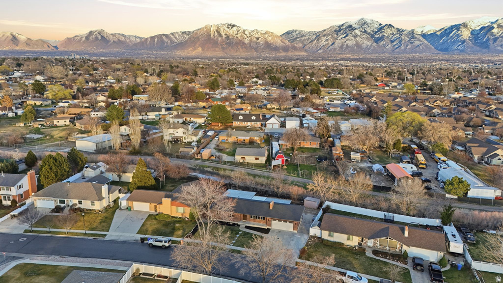 6869 S LARABROOK WAY West Jordan, UT 84084