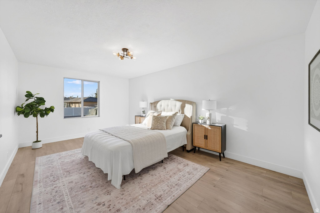 6869 S LARABROOK WAY West Jordan, UT 84084