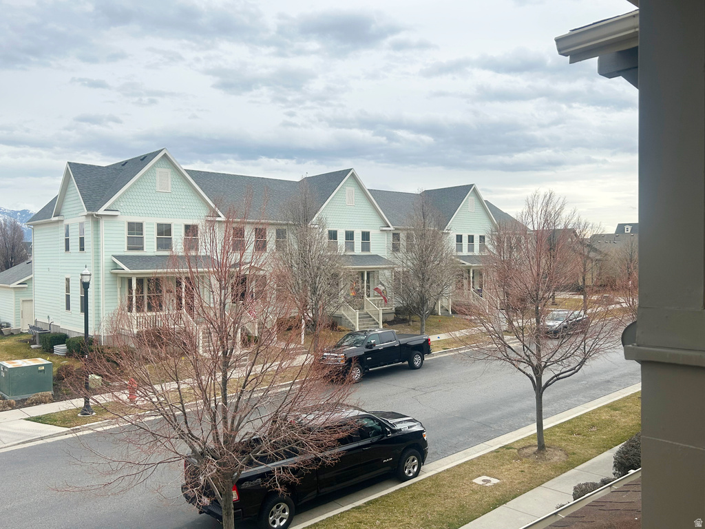 10692 S TOPVIEW RD South Jordan, UT 84009