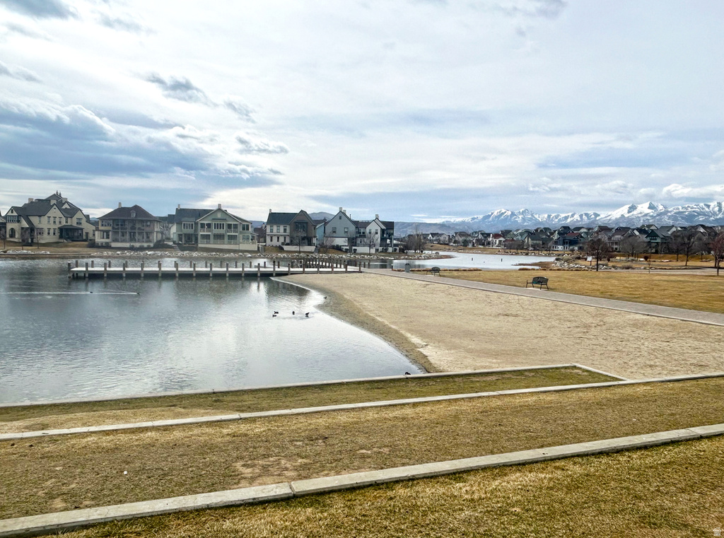 10692 S TOPVIEW RD South Jordan, UT 84009