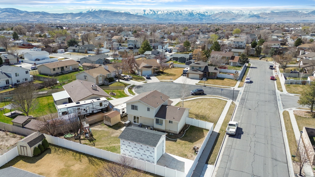 12241 S PAULSON CIR Riverton, UT 84065