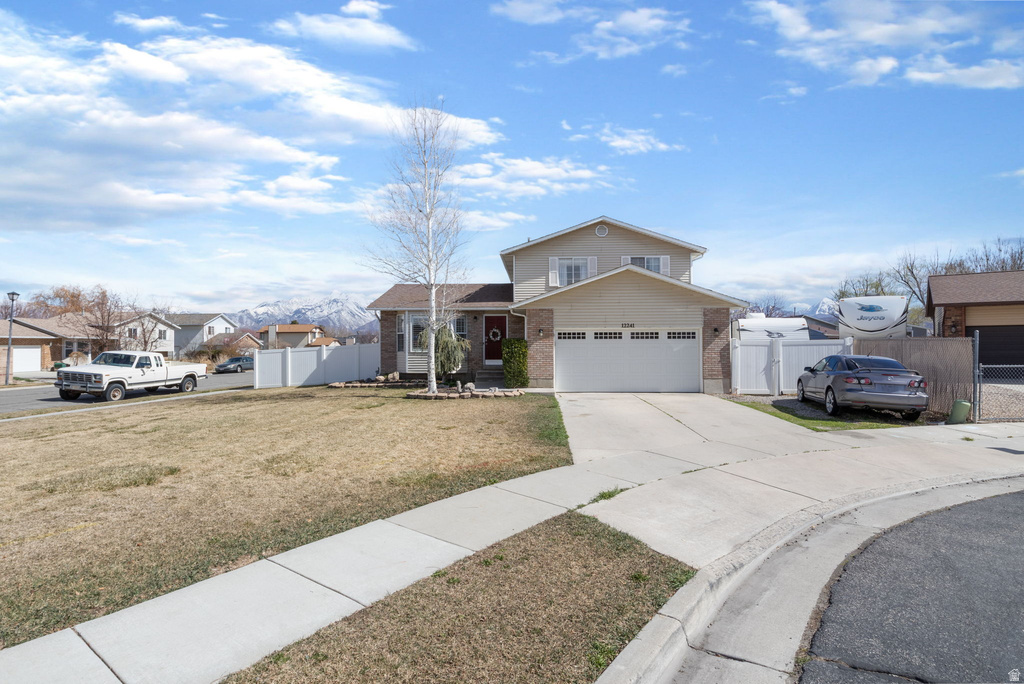 12241 S PAULSON CIR Riverton, UT 84065