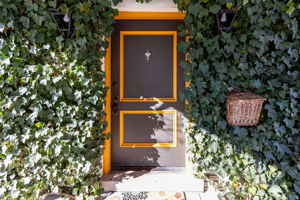 139 N VIRGINIA Salt Lake City, UT 84103