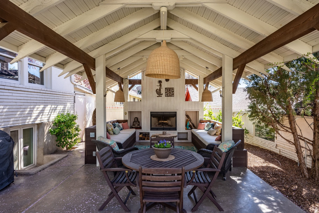 139 N VIRGINIA Salt Lake City, UT 84103