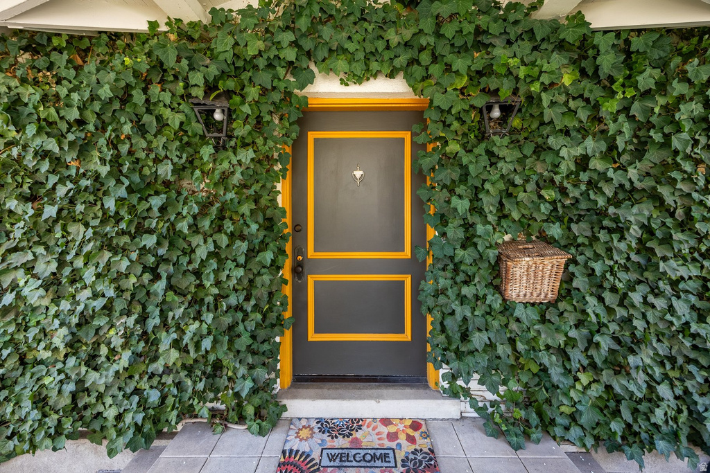 139 N VIRGINIA Salt Lake City, UT 84103