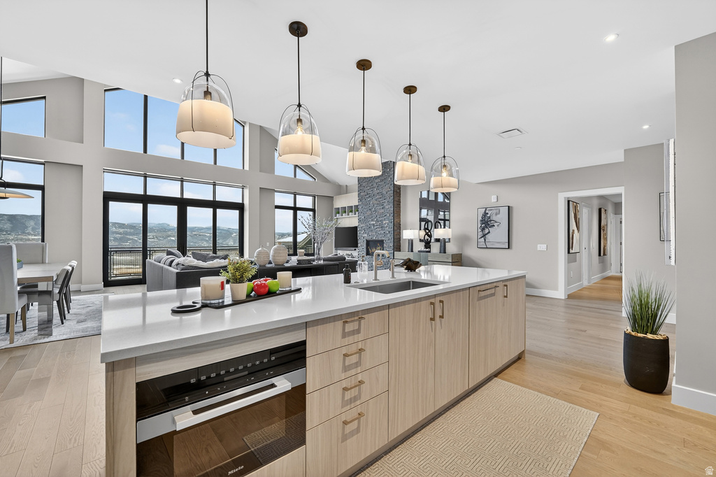 1702 W GLENCOE WAY #8038 Deer Valley, UT 84060