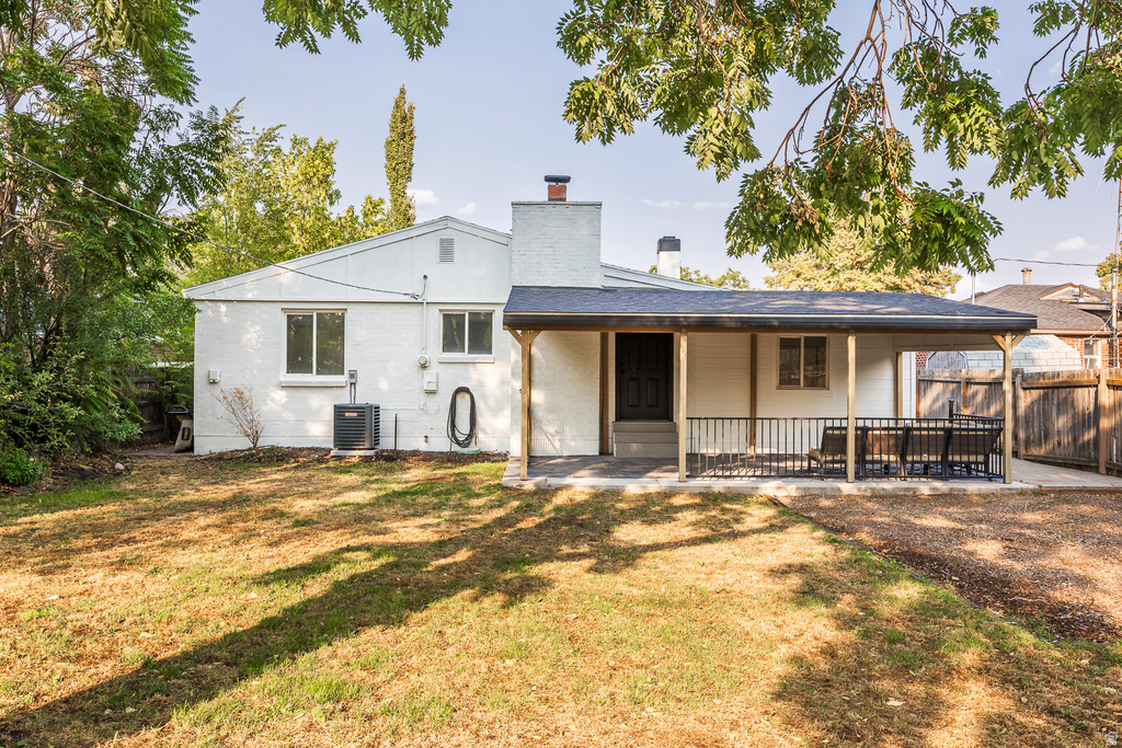 1220 S REDWOOD DR Salt Lake City, UT 84104