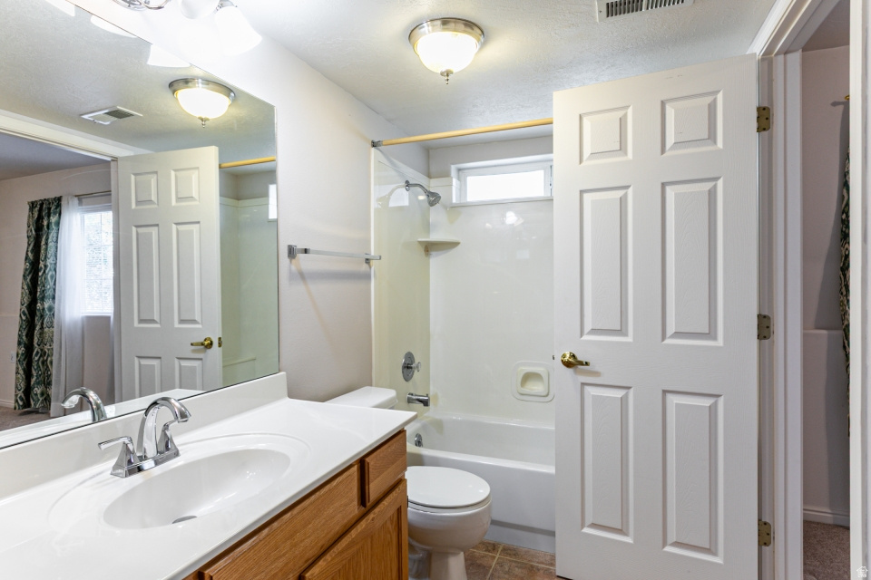 490 E 700 S #D43 Clearfield, UT 84015