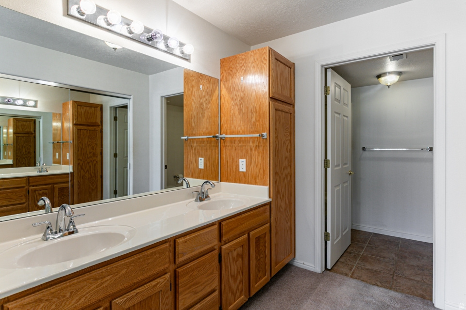 490 E 700 S #D43 Clearfield, UT 84015