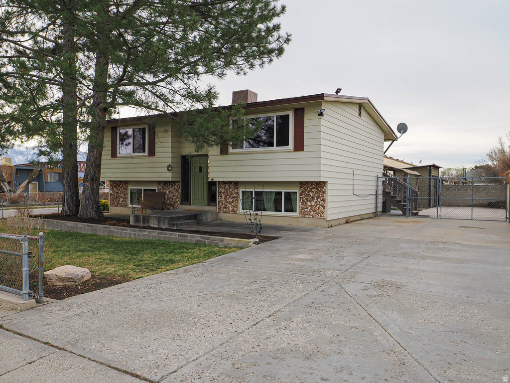 3673 W DECATUR CIR West Jordan, UT 84084