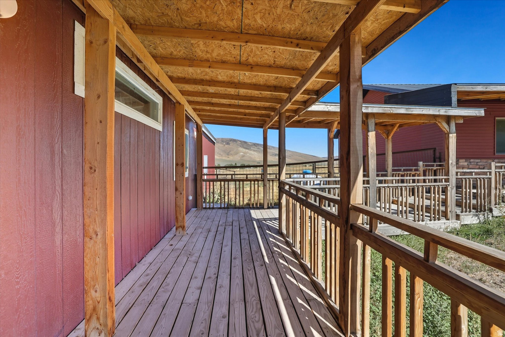 1206 E 2000 S Elba, ID 83342