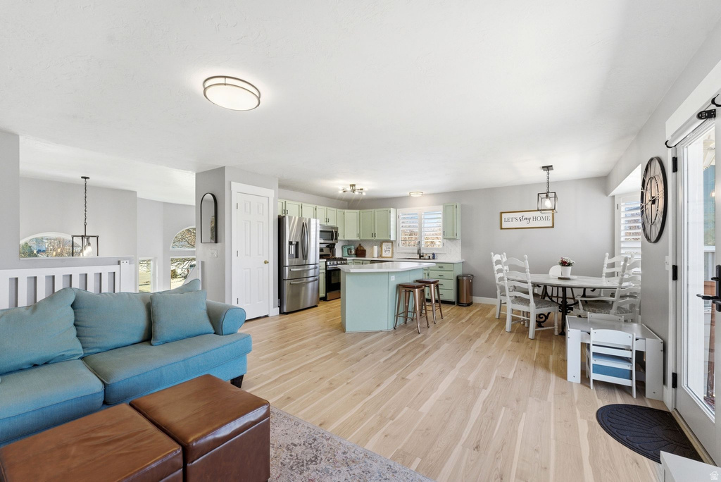 13129 S 3170 W Riverton, UT 84065