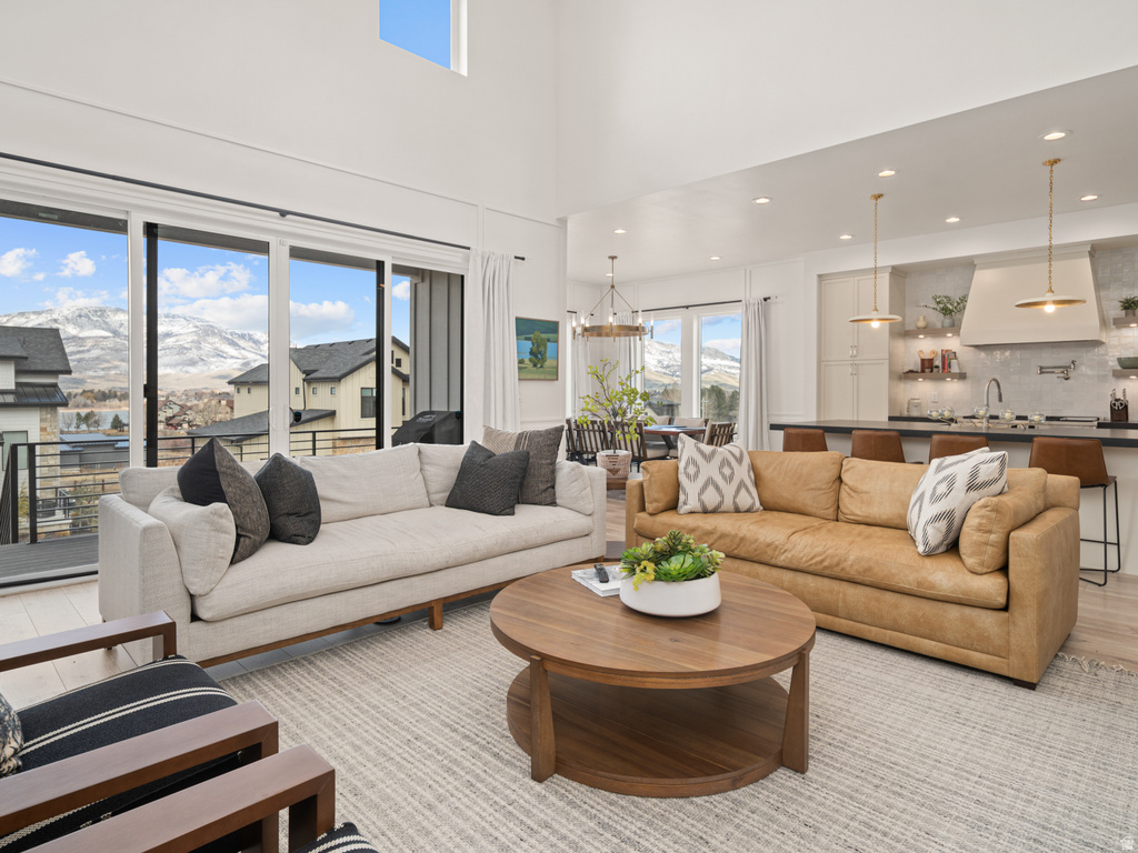 6372 E 950 S #6 Huntsville, UT 84317